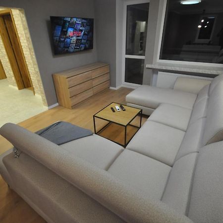 Jdk Apartamenty Legionow 74M2 8-Osobowy Kalisz  Ngoại thất bức ảnh