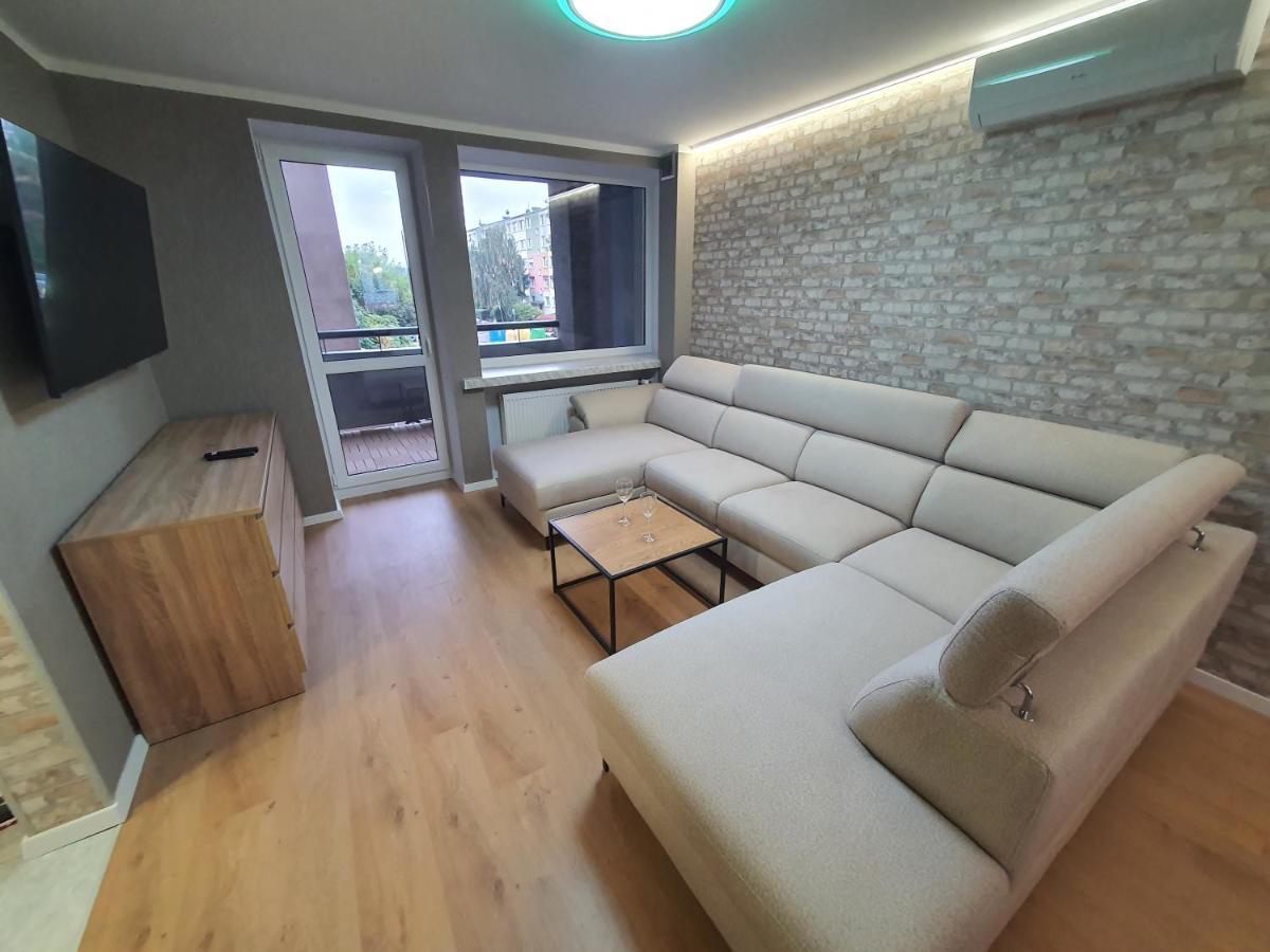 Jdk Apartamenty Legionow 74M2 8-Osobowy Kalisz  Ngoại thất bức ảnh
